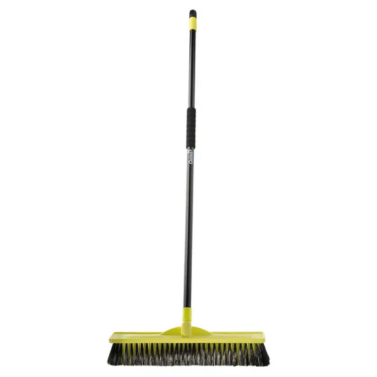 Oates® Outdoor Stiff Tradesman Broom 60cm